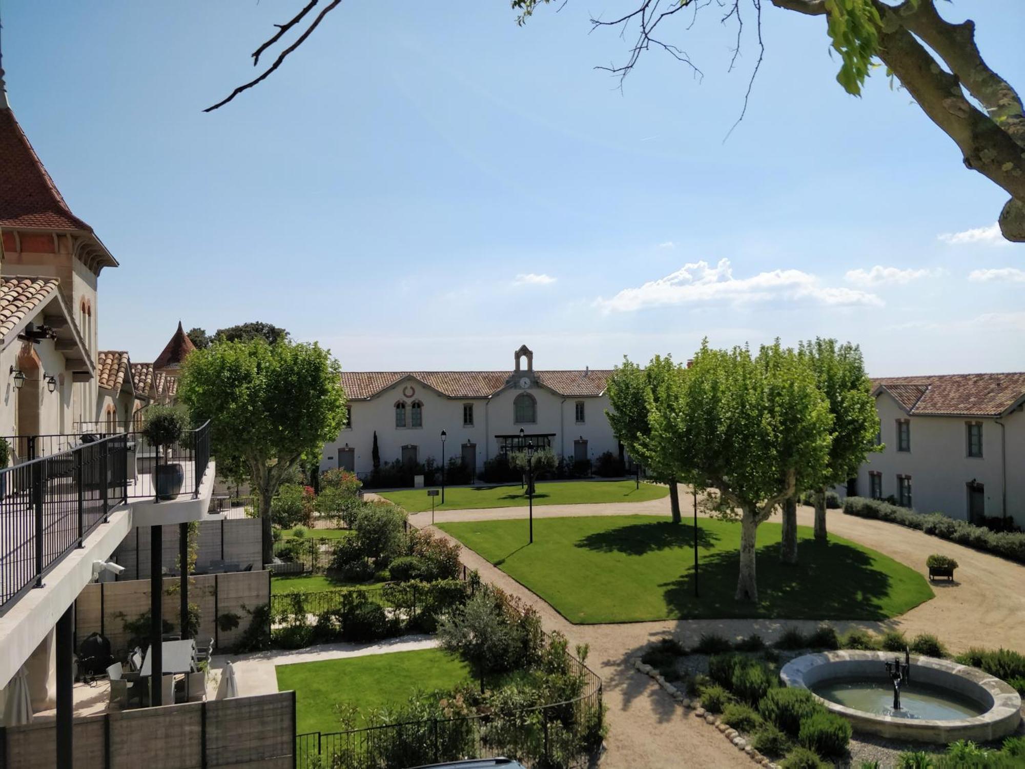 Chateau St Pierre De Serjac Puissalicon ภายนอก รูปภาพ